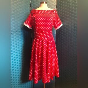 Dolly And Dotty Darlene Swing Dress Polka Dot Red
Brand New With Tags